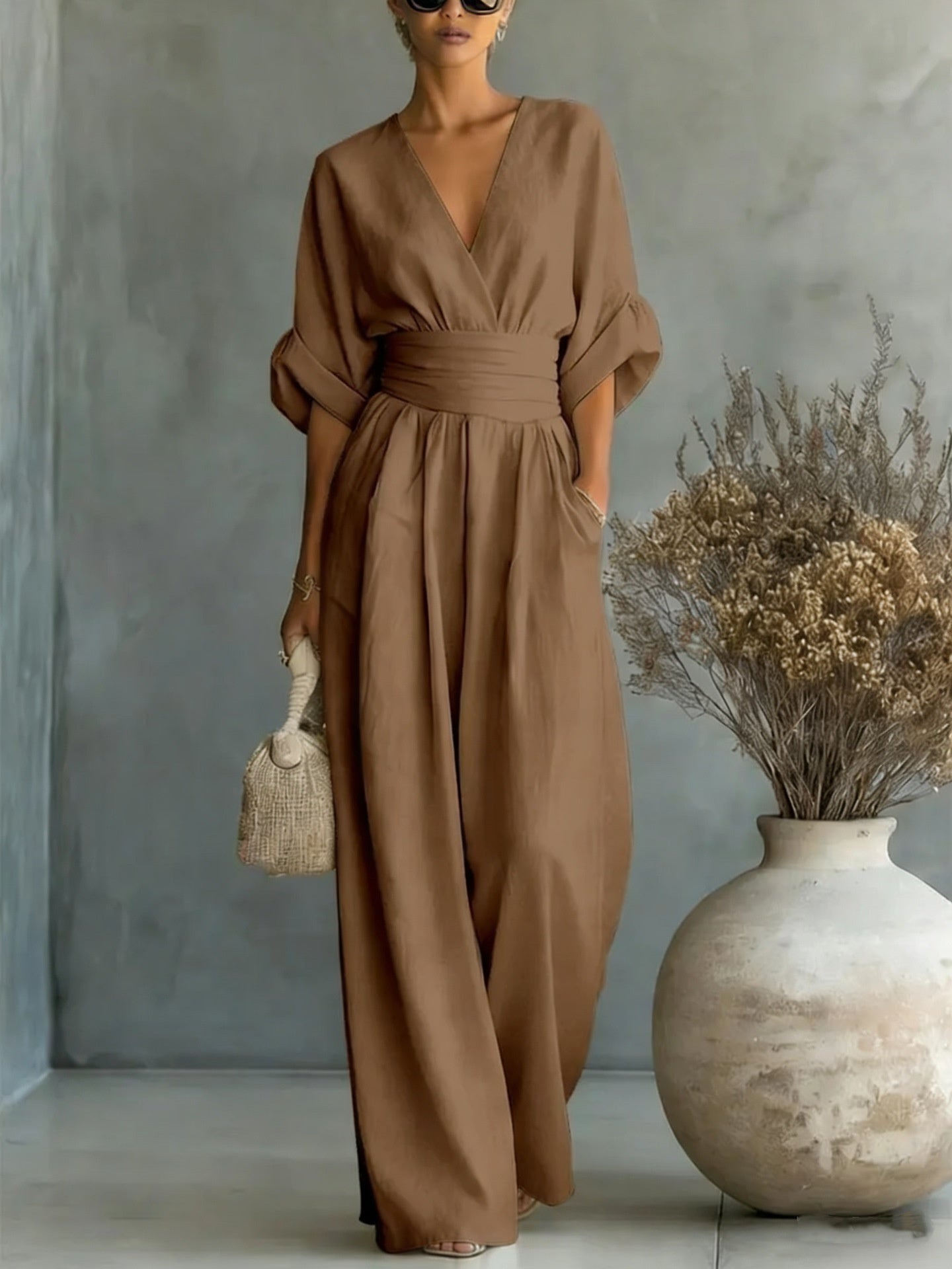 Waist-cinching V-neck Elegant Women's Jumpsuit