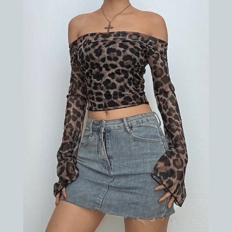 Long sleeve off shoulder leopard print ruffle top