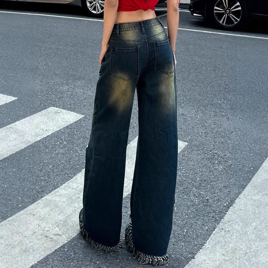 Star rivet pattern raw hem jeans