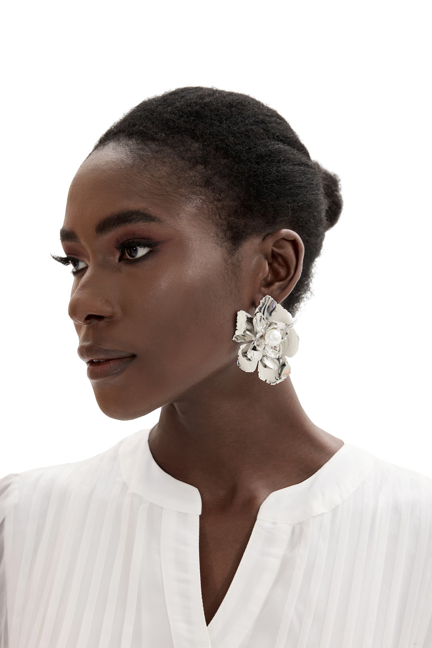 Flower Shape Faux Pearl Metal Earrings