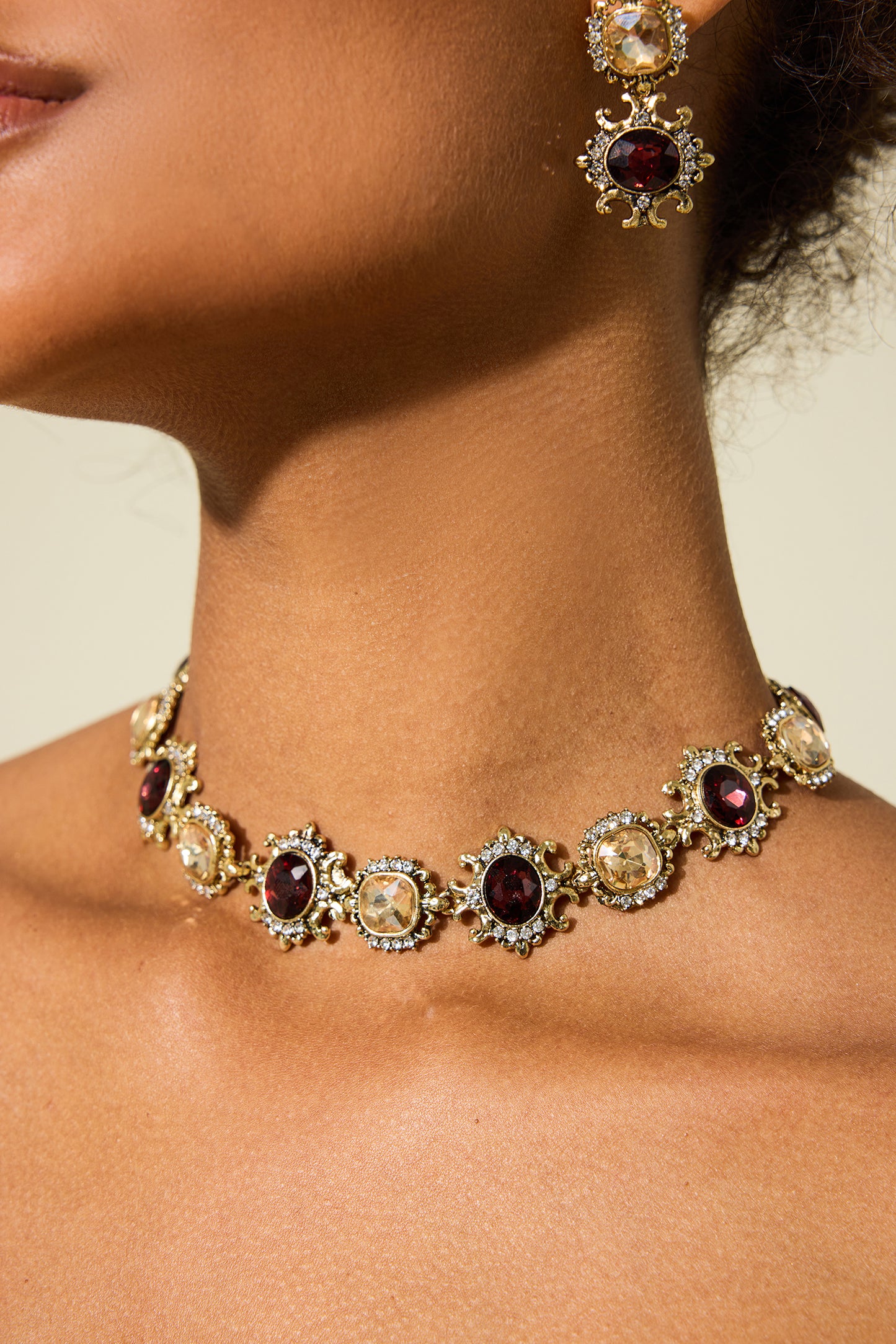 Imitation Gemstone Faux Diamond Choker & Stud Earrings Set