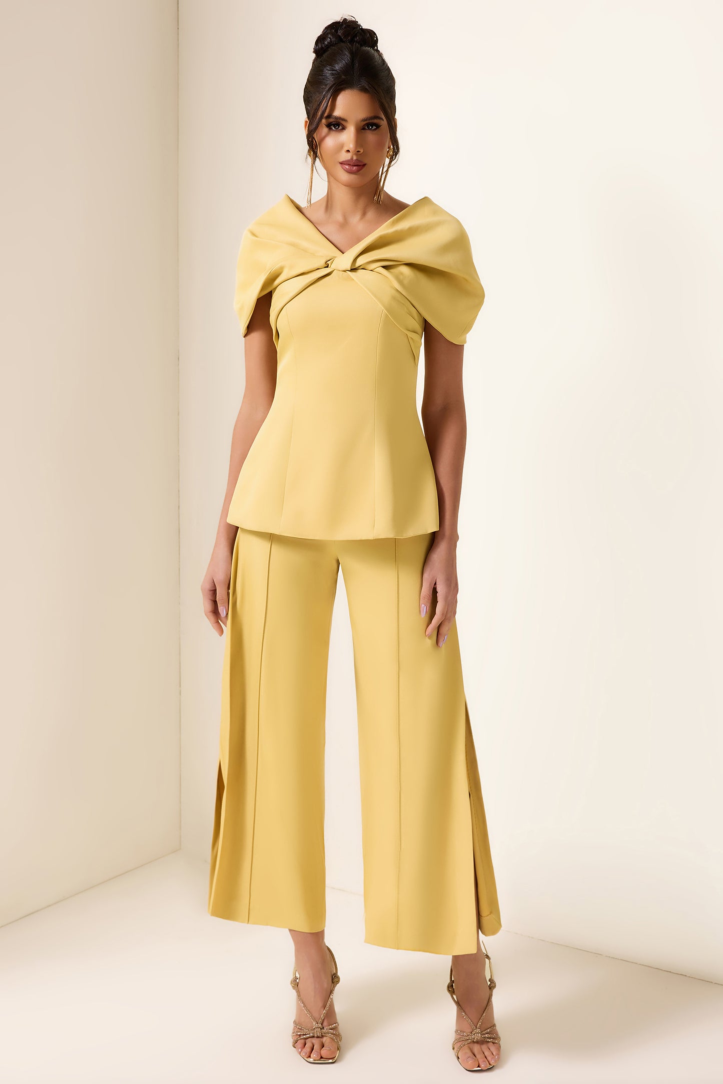 Knotted V-Neck Solid Top & High Waist Loose Pants