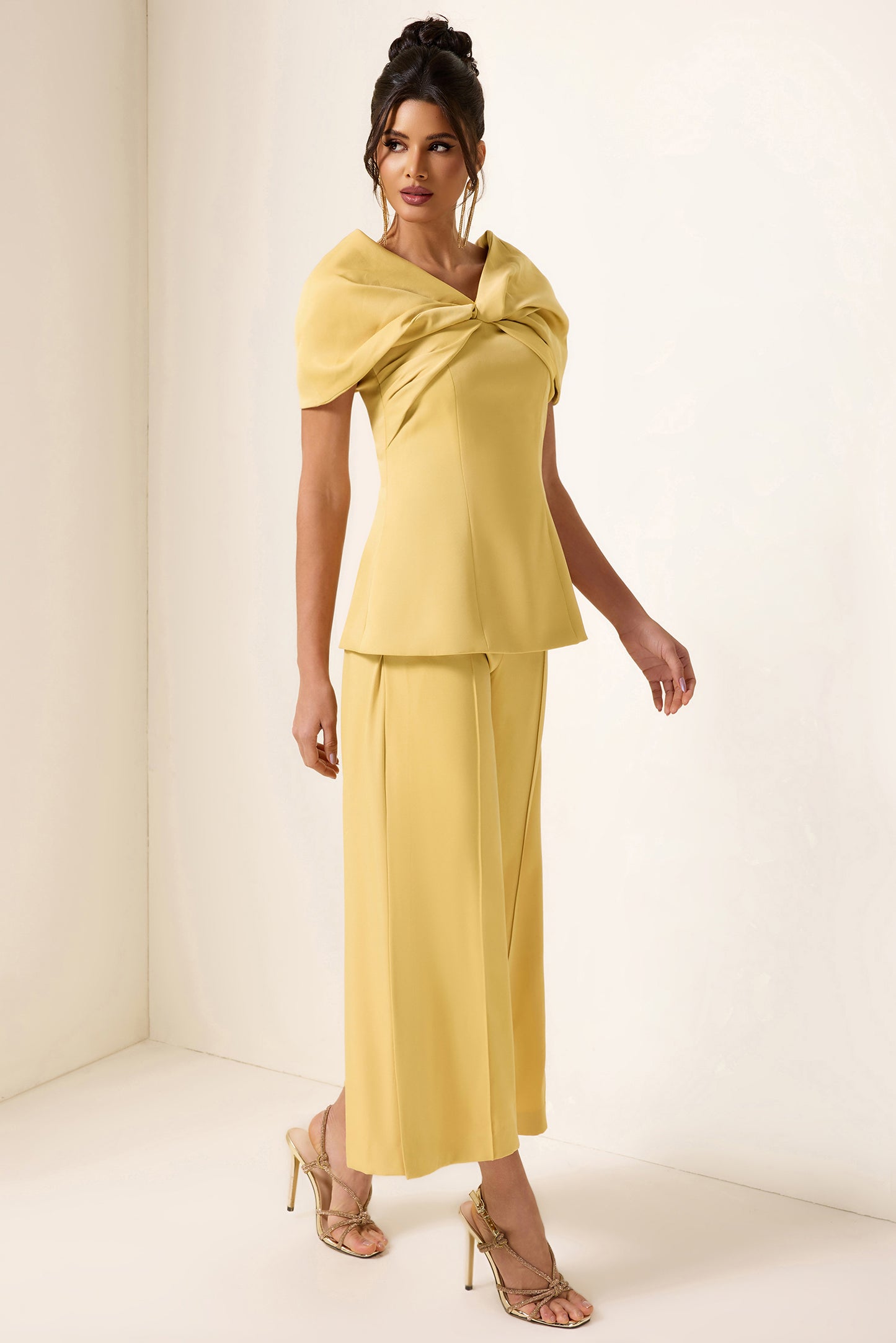 Knotted V-Neck Solid Top & High Waist Loose Pants