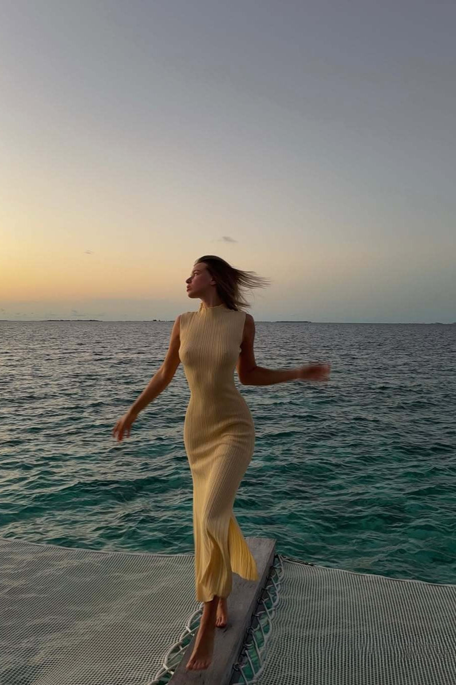 Elegant Ribbed Knit Maxi Dress