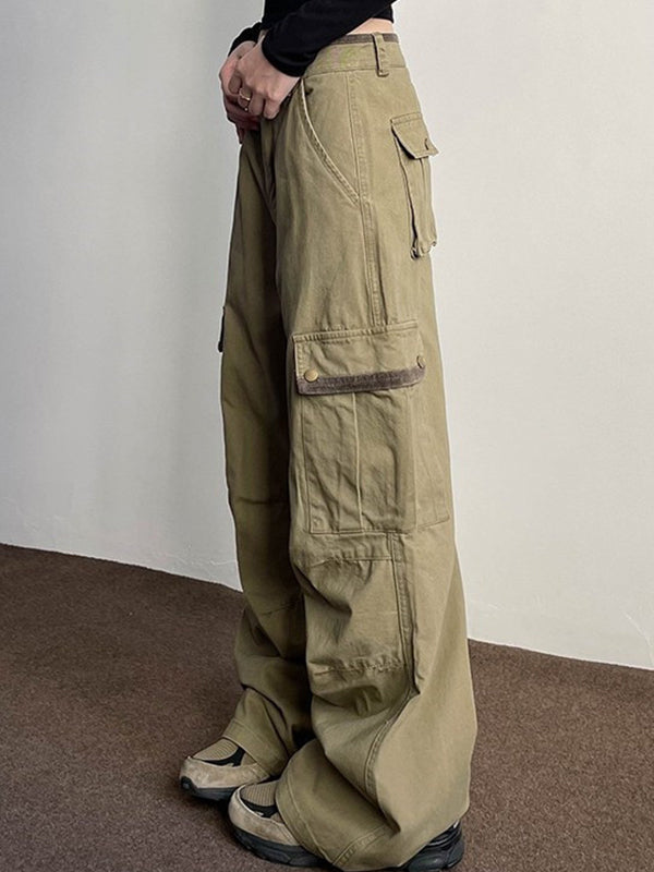 Multi Pocket Pleated Cargo Pants