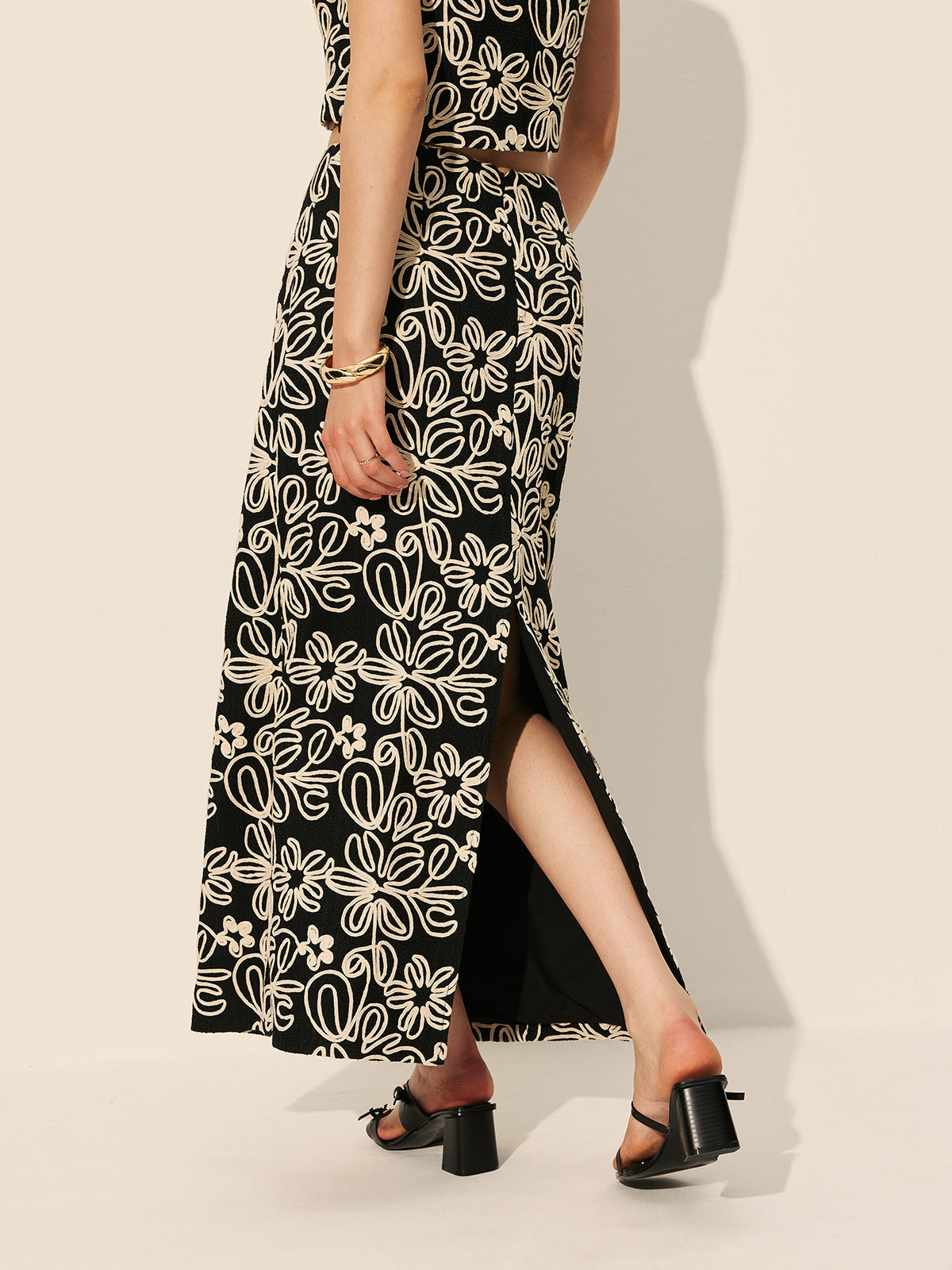 Embroidered Floral Split Skirt