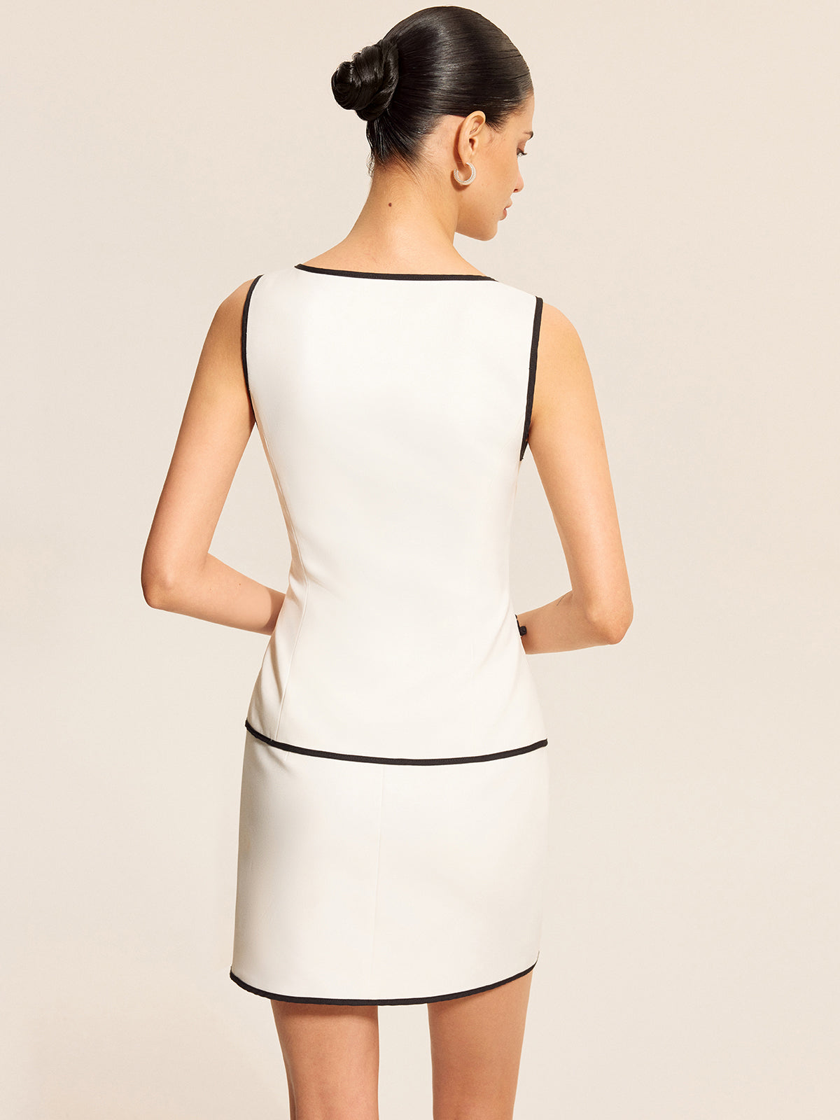 Contrast Trim Decor Pockets Skirt Set