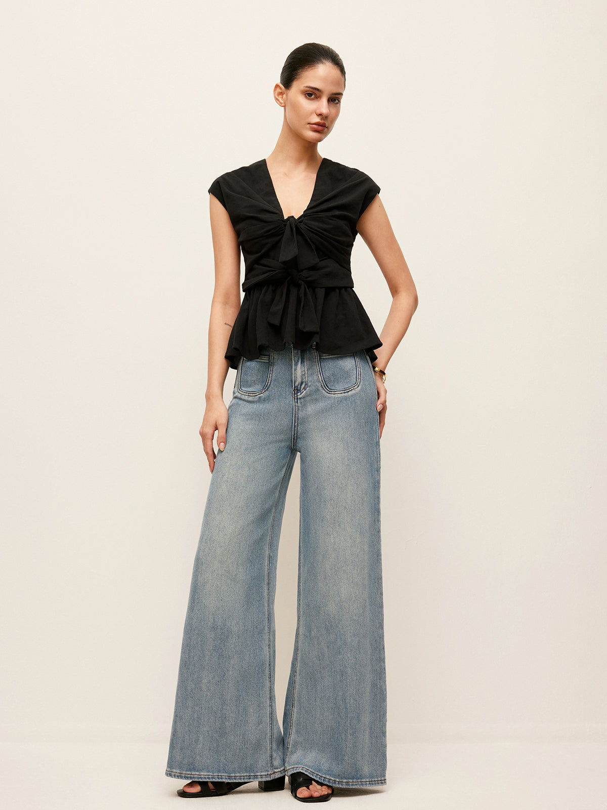 Mid-Waist Wide-Leg Denim Jeans With Pockets