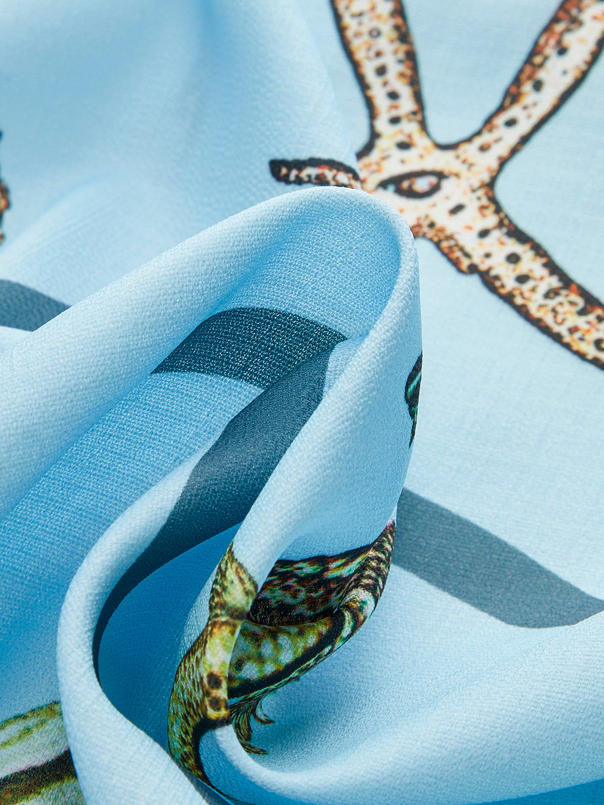 Button-Down Collar Aquatic-Print With Belt