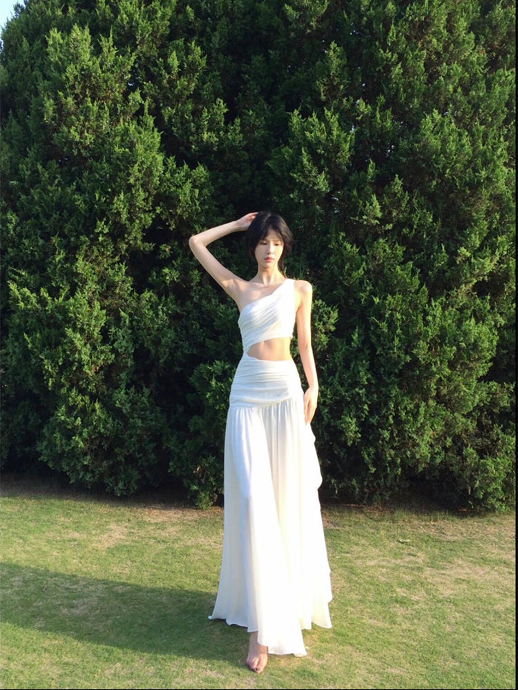 Dreamy white Maxi Dress Flowy, Backless & Beach-Ready