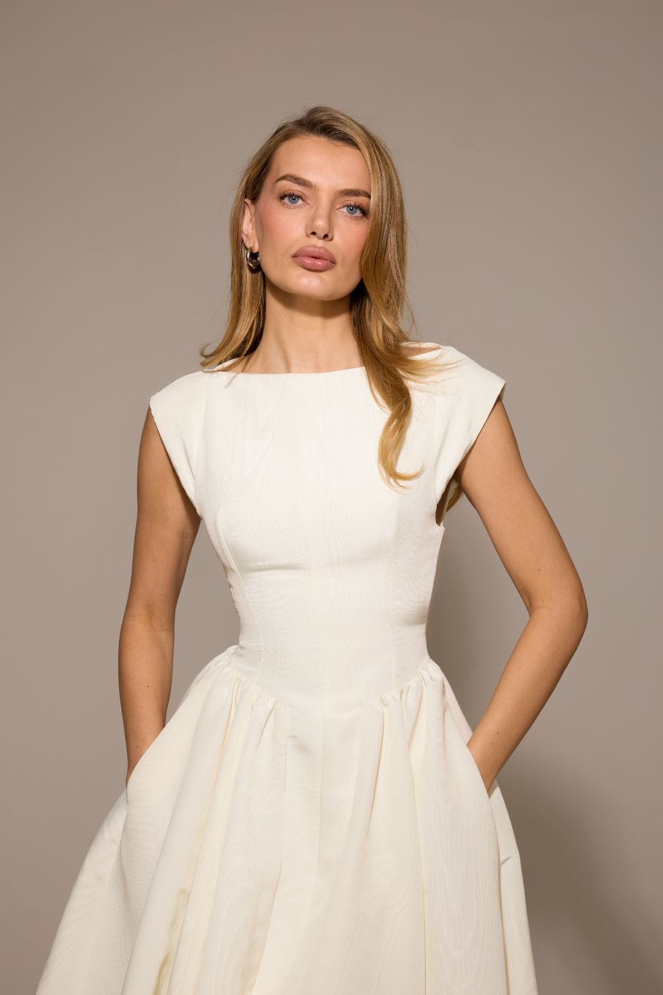 Myrna Blanc Elegant Dress