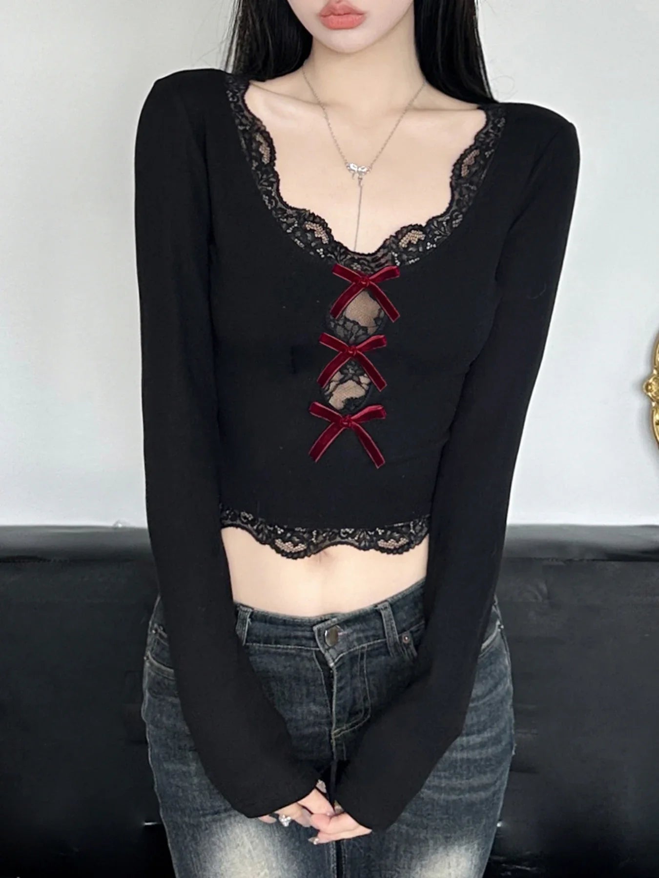 Bow Lace Trim Hollow Out Slim V-Neck Cropped Long Sleeve Knit Top