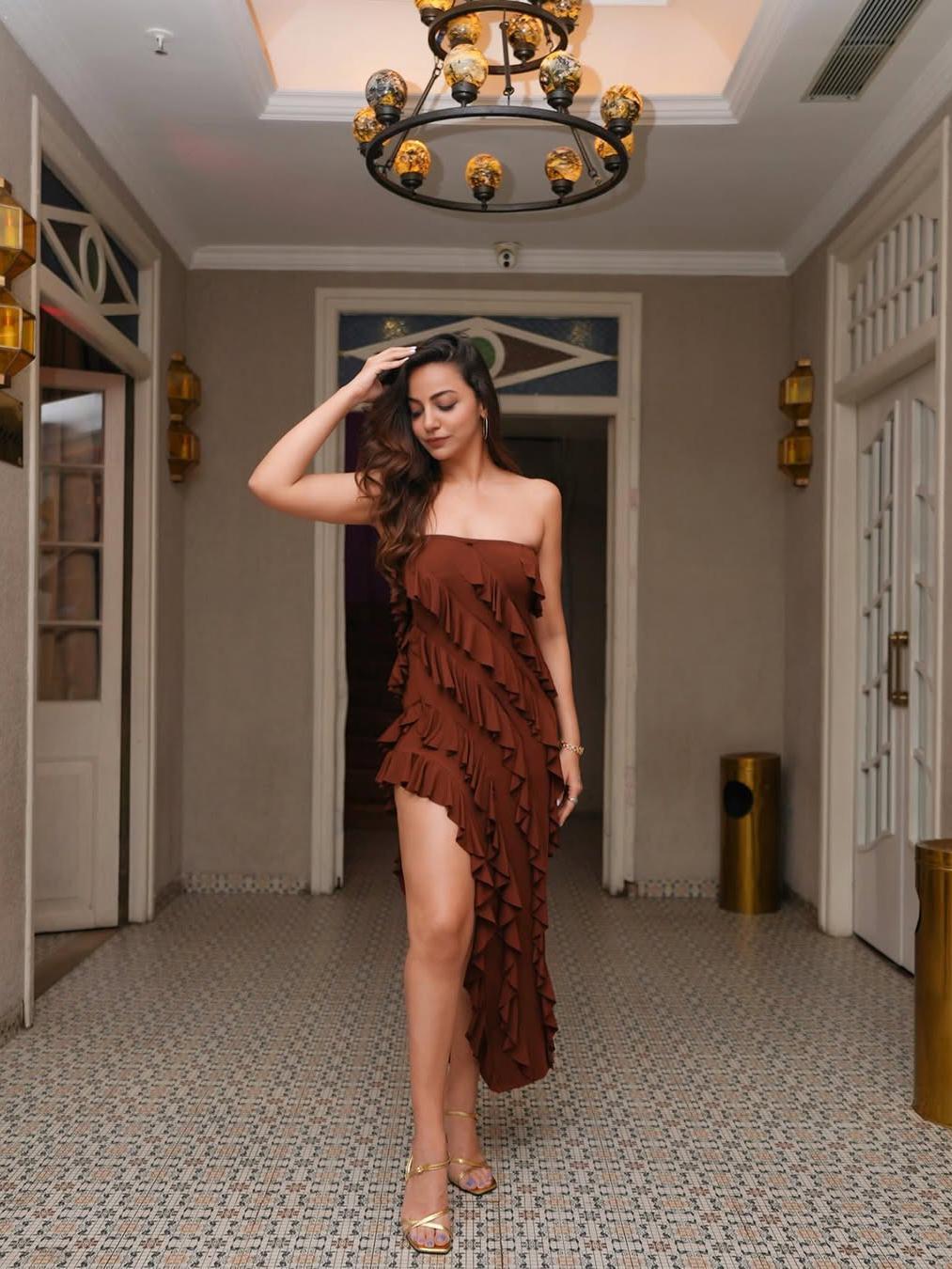 Bandeau Tube Asymmetric Ruffle Maxi Dress