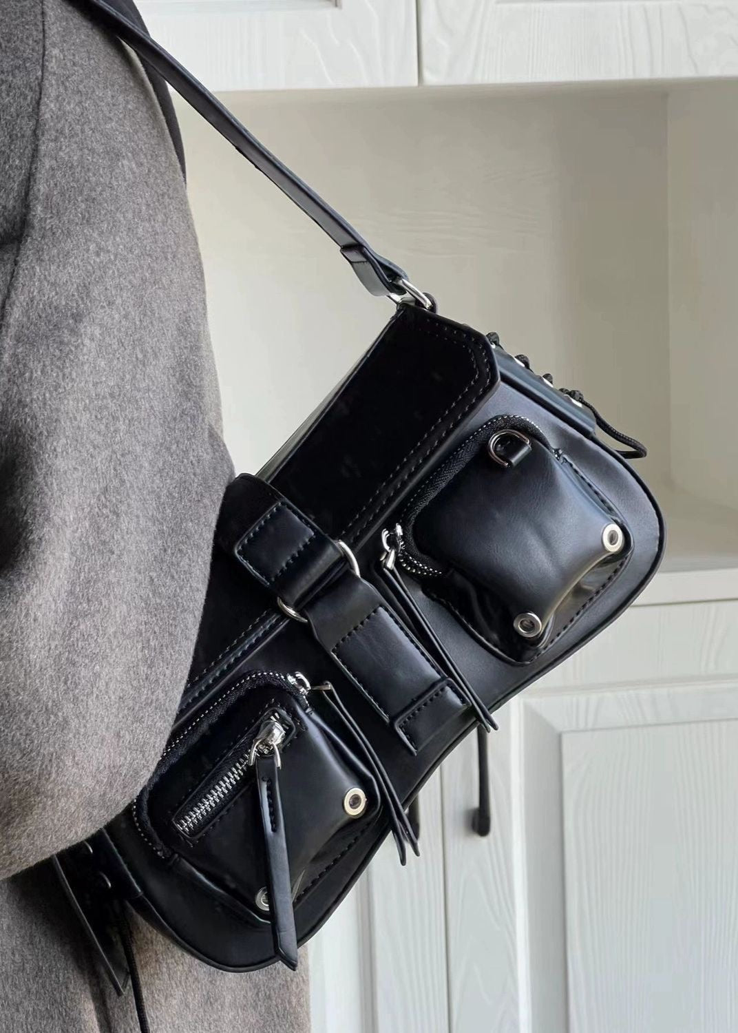 Crimson Utility Buckle Shoulder Bag – Multi-Pocket Street Style