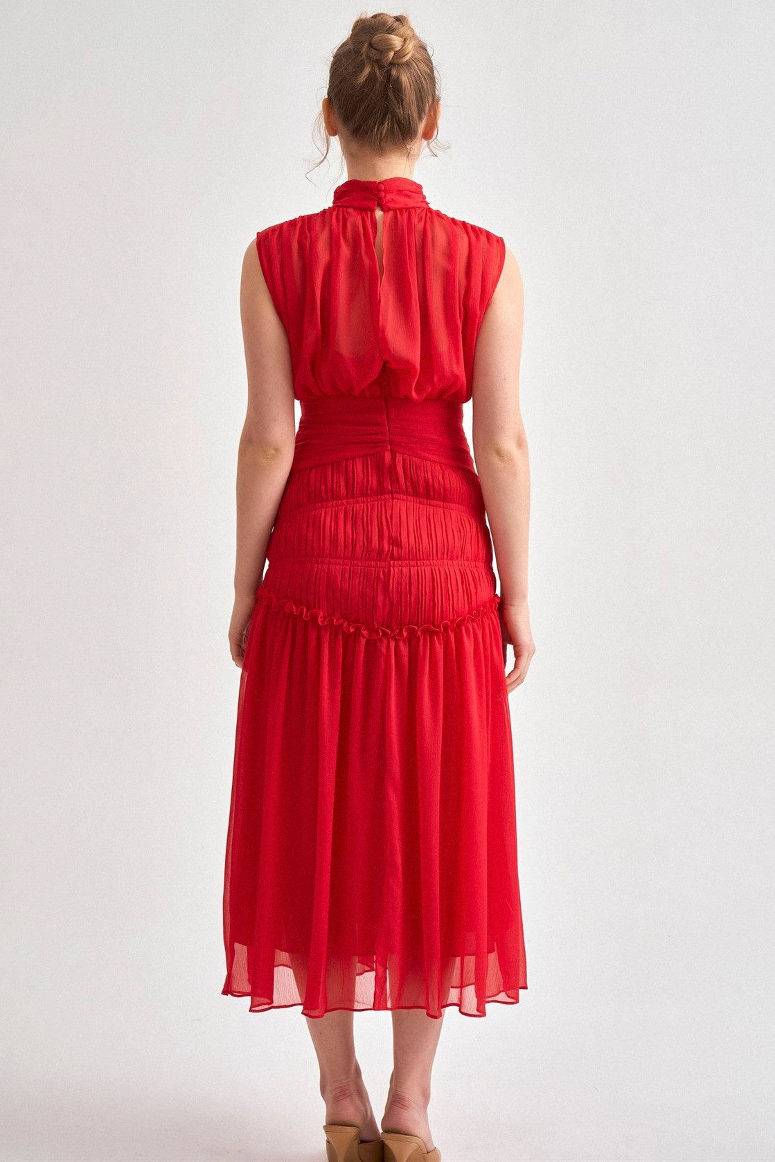 Chiffon Sleeveless Pleated Midi Dress