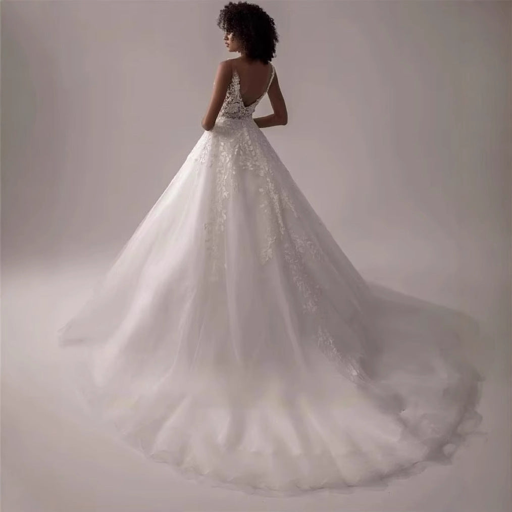 V-Neck Sleeveless Lace Wedding Dress