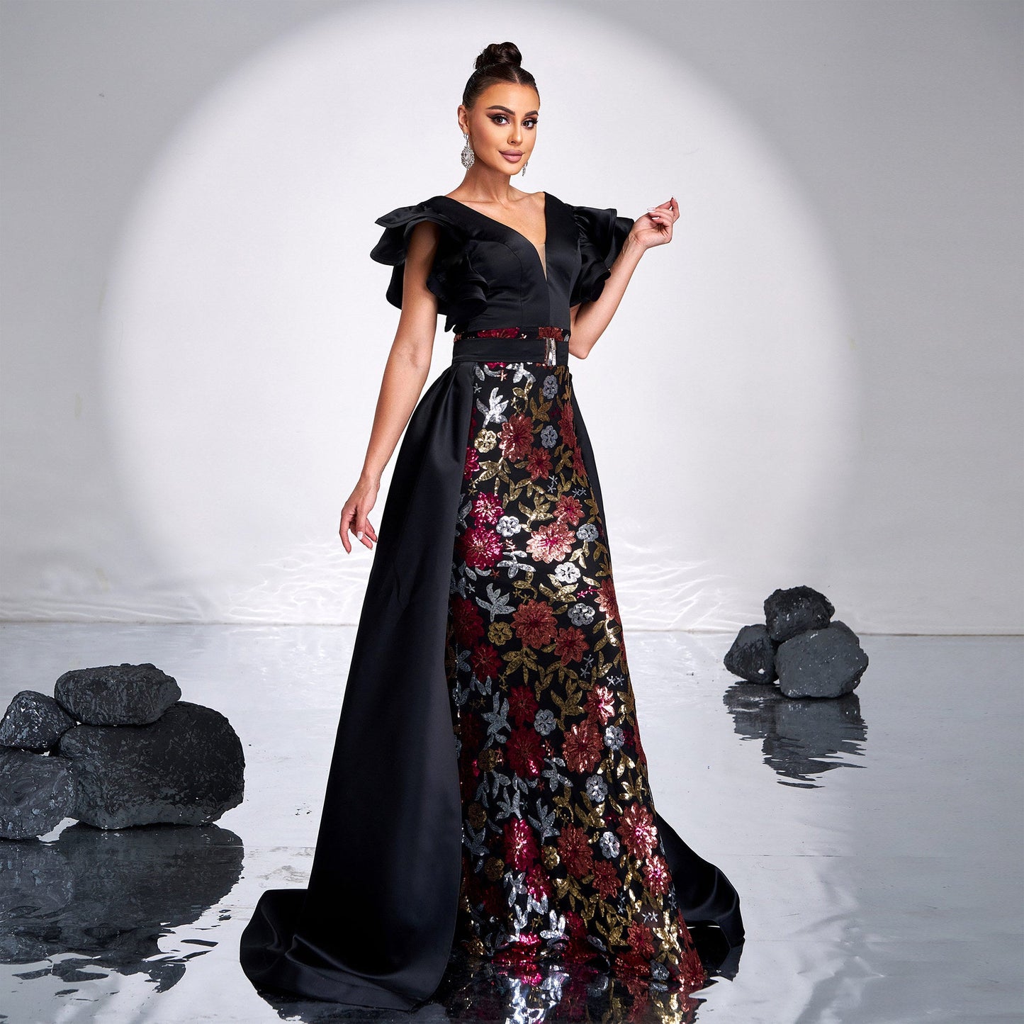 Sleeveless V-Neck Sequin Mermaid Gown Formal Dress