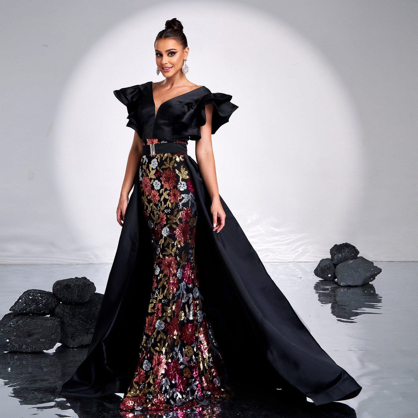 Sleeveless V-Neck Sequin Mermaid Gown Formal Dress