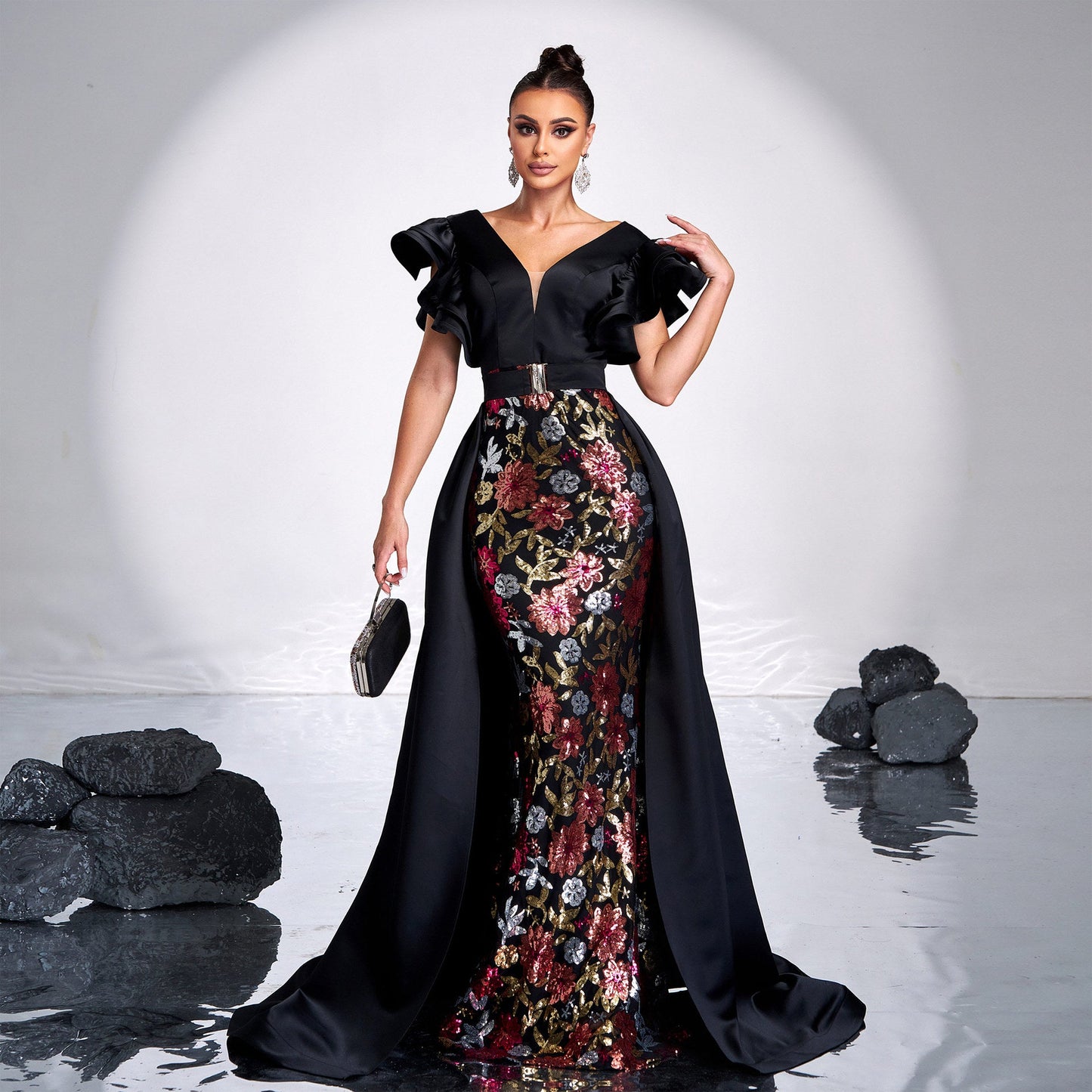 Sleeveless V-Neck Sequin Mermaid Gown Formal Dress
