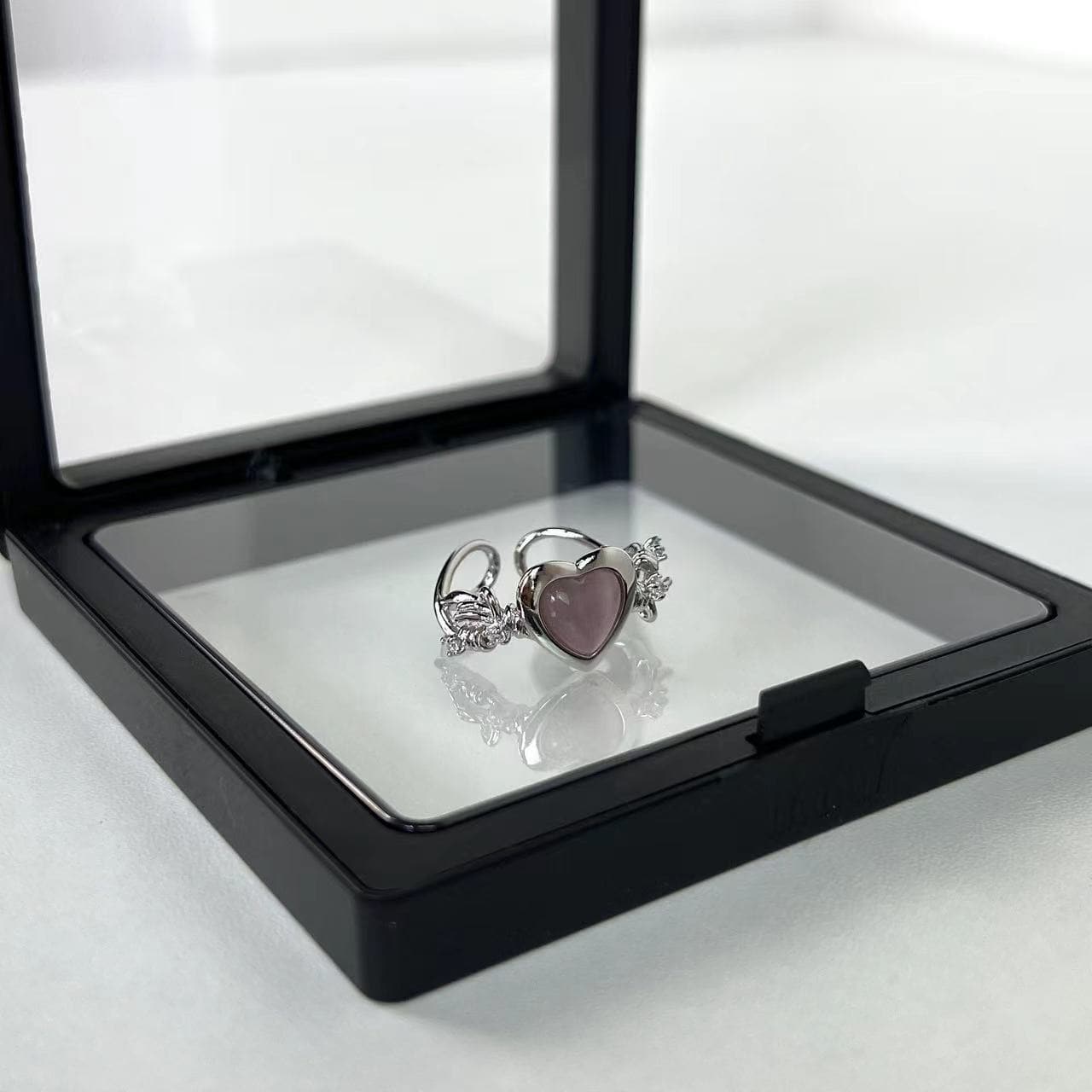 Heart rhinestone contrast ring