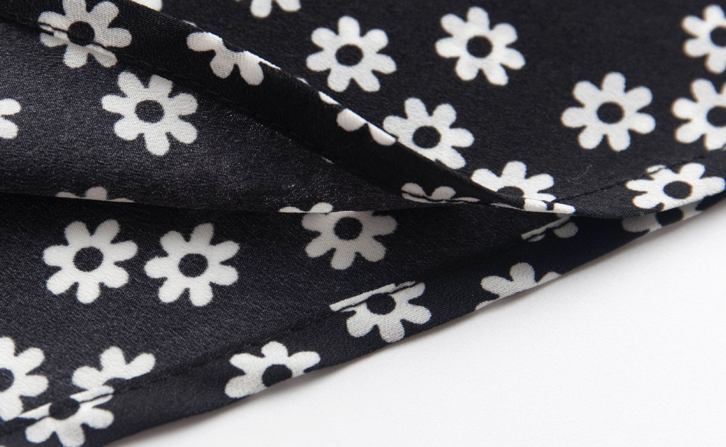 Black – Floral Slim Fit Spaghetti Strap Dress