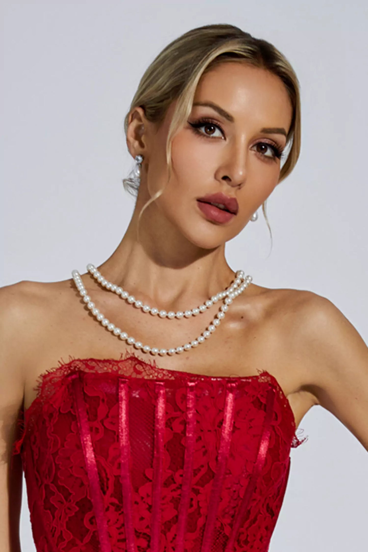 Paulina White Pearl Necklace