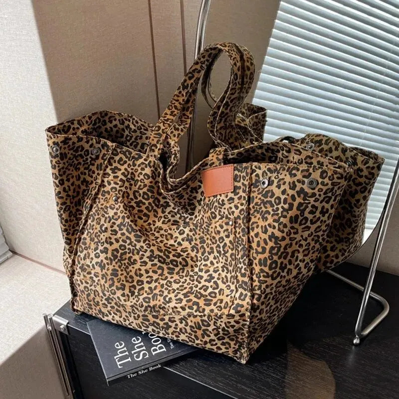 Bcisolde Leather Bag Leo