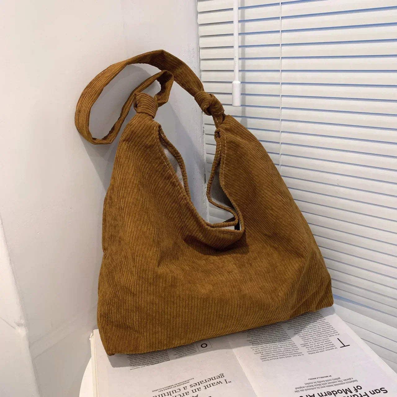 Red Retro Texture Shoulder Bag