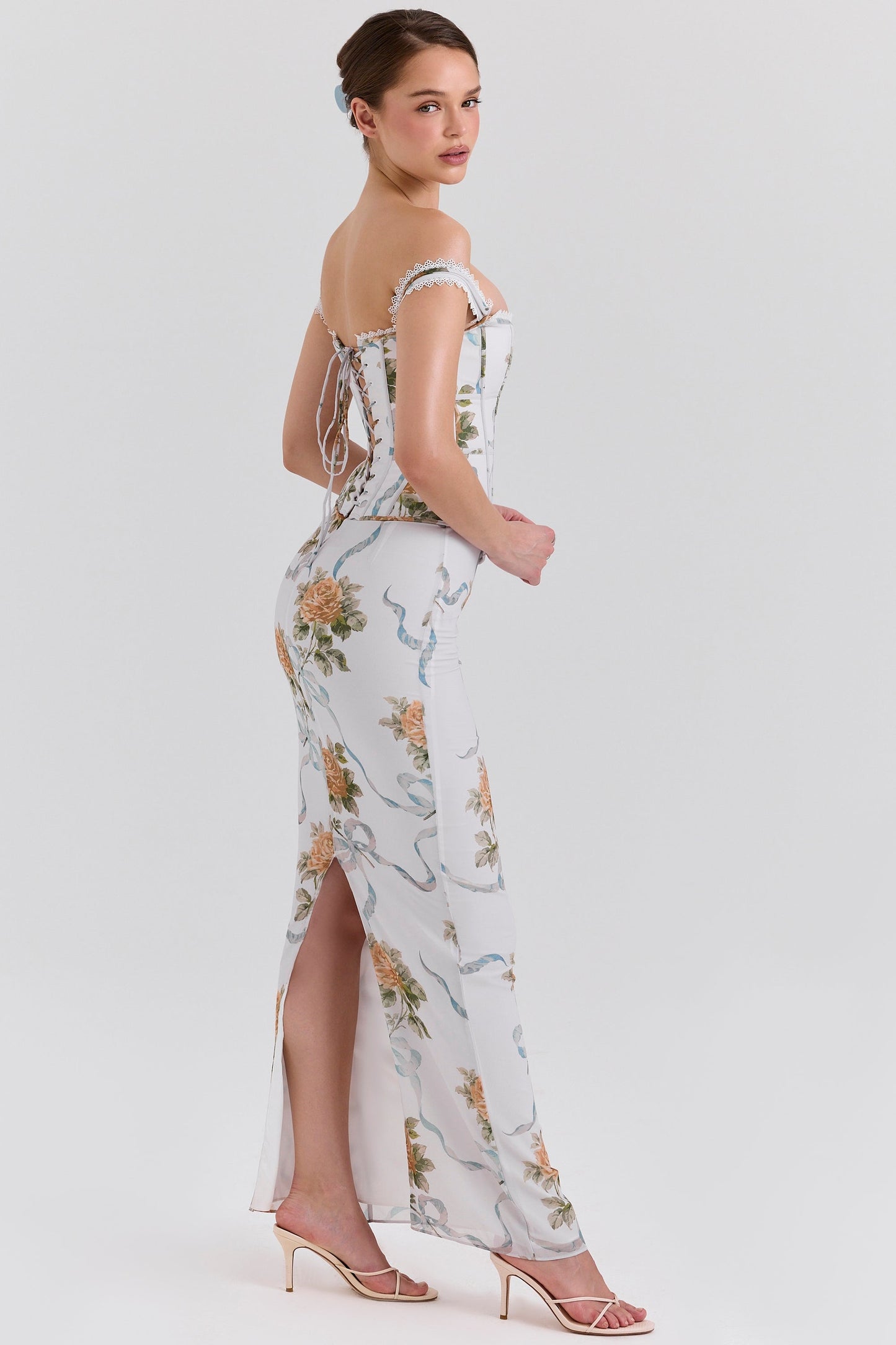 White – Vintage-Inspired Bodycon Sleeveless Dress