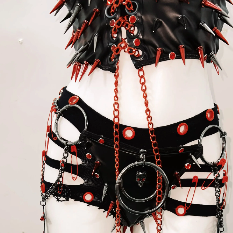 Halter net rivet o ring metal chain 3 piece short pant set