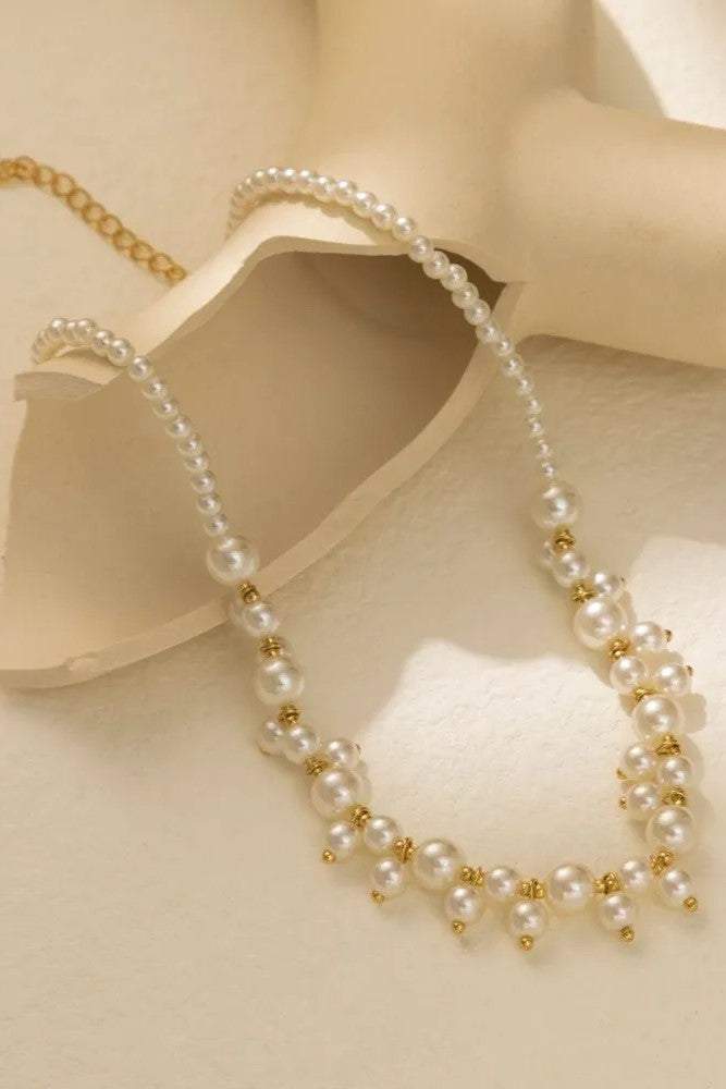 Faux Pearl Pendant Necklace