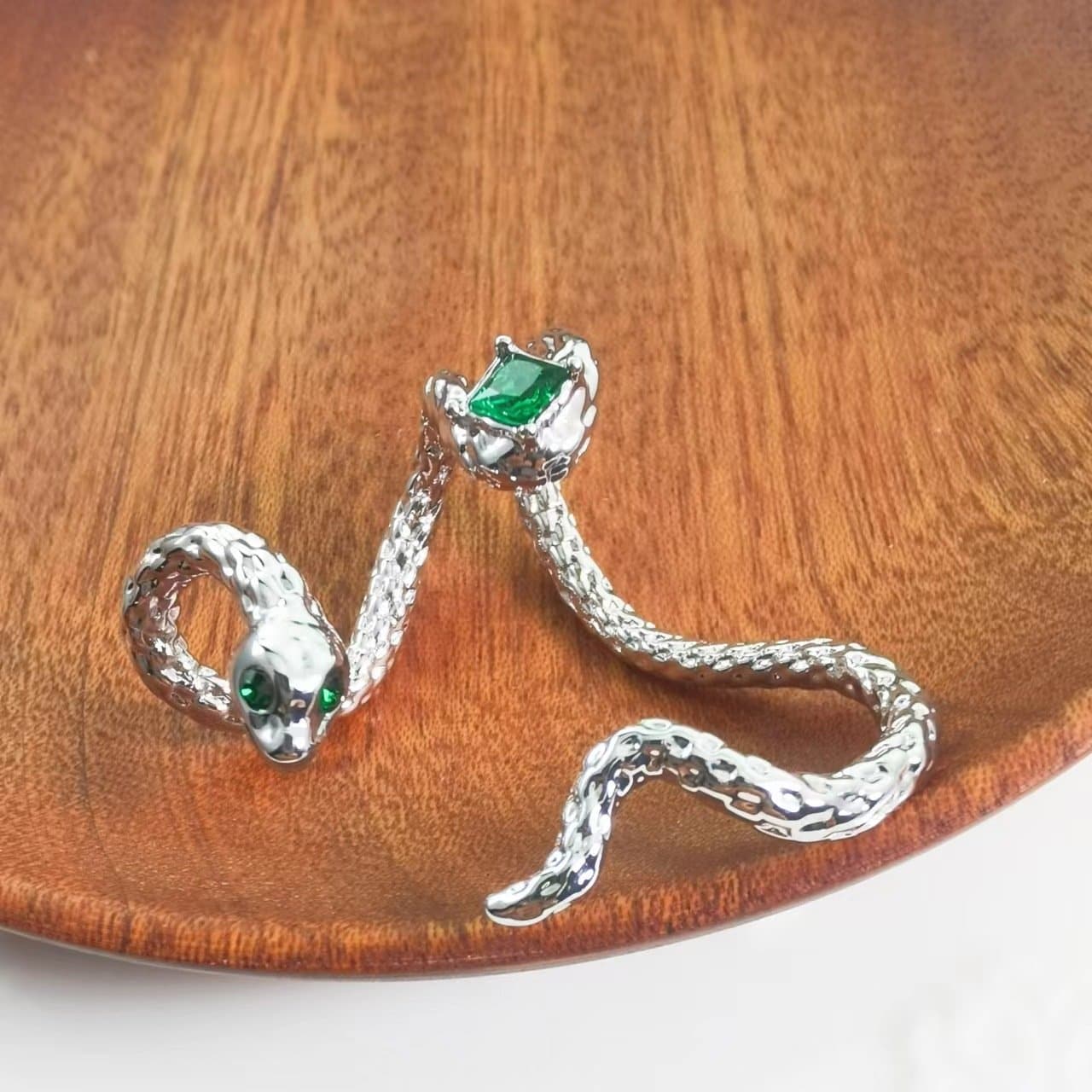 Green rhinestone snake shaped earring