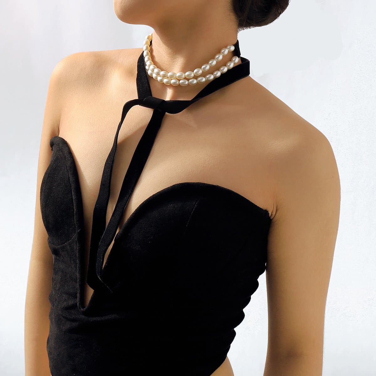 Faux pearl ribbon velvet layered choker necklace