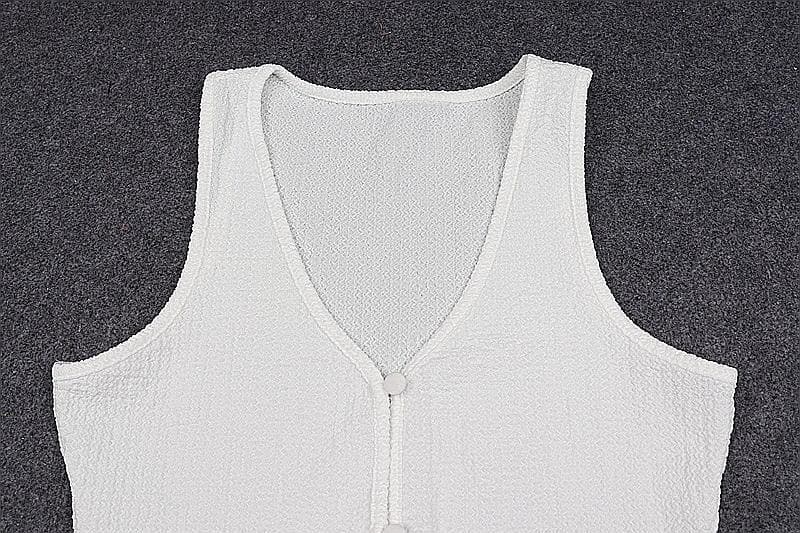 U neck slit button solid sleeveless long top
