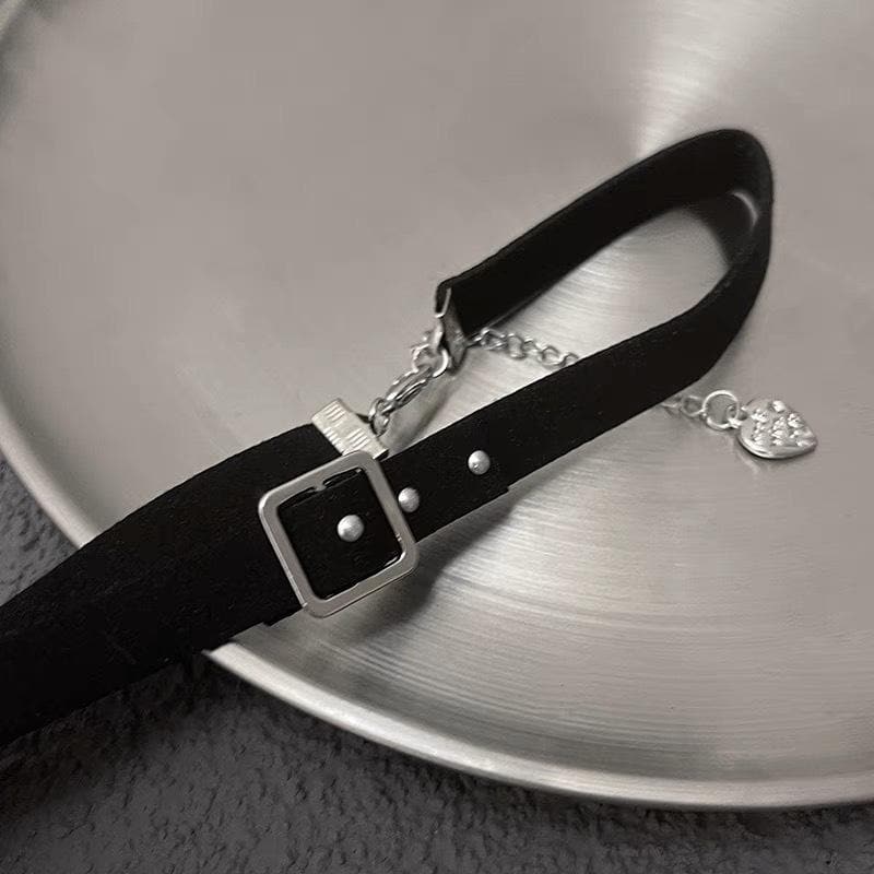 Buckle heart chain choker necklace