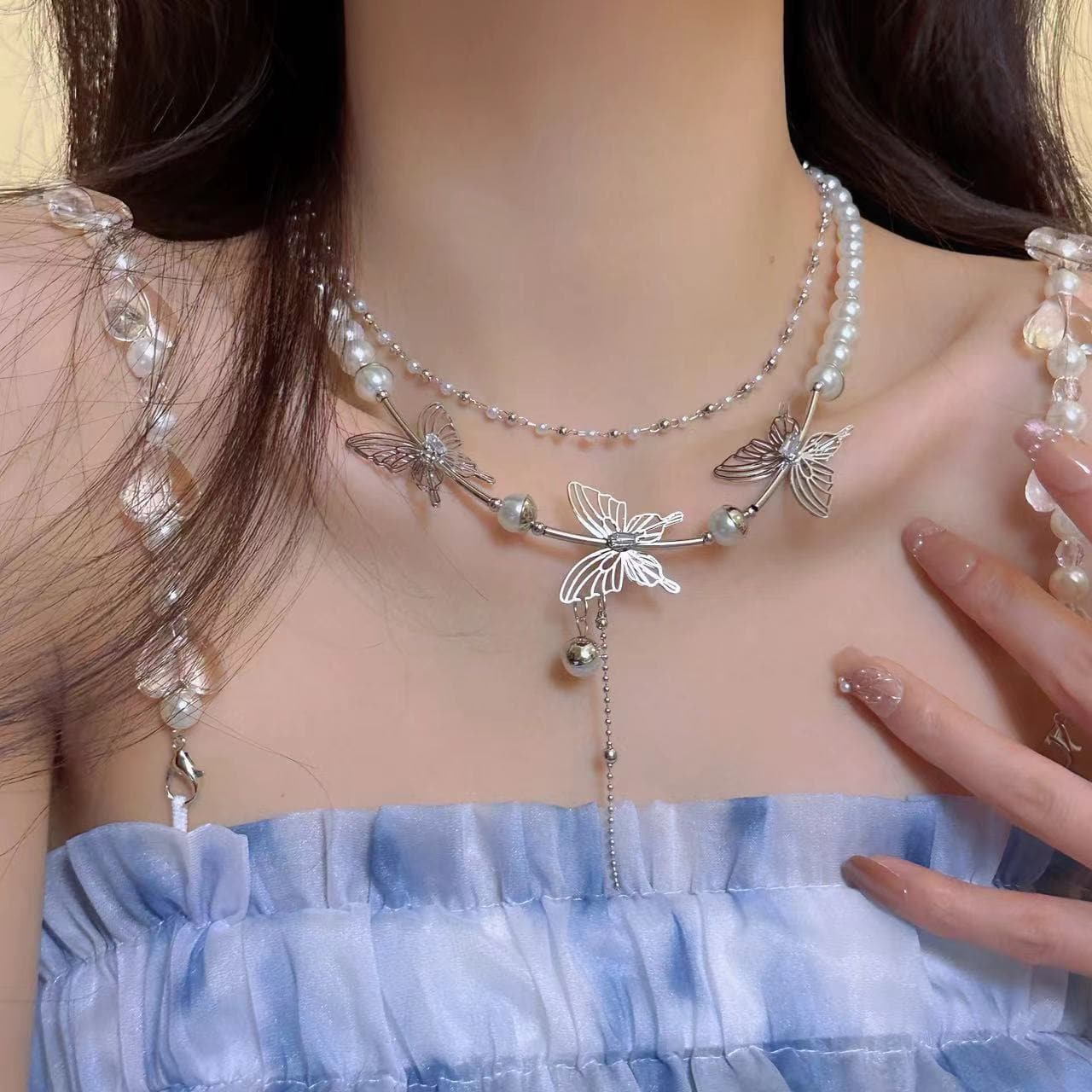 Layered faux pearl butterfly decor choker necklace