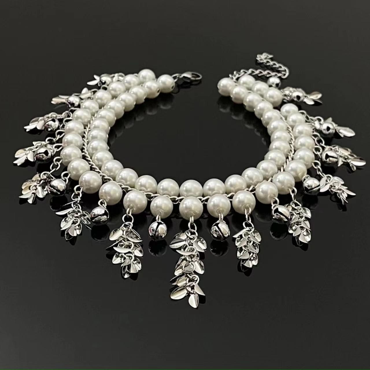 Glitter pendant faux pearl layered choker necklace