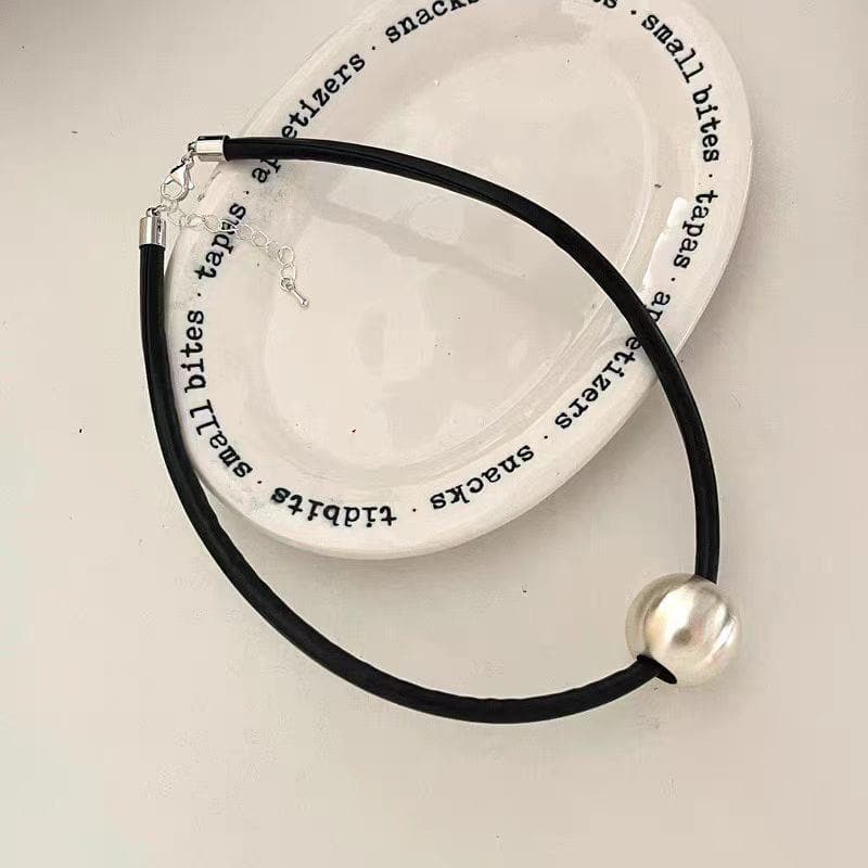 Metal ball contrast choker necklace