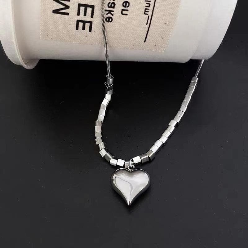 Heart pendant beaded metal chain necklace
