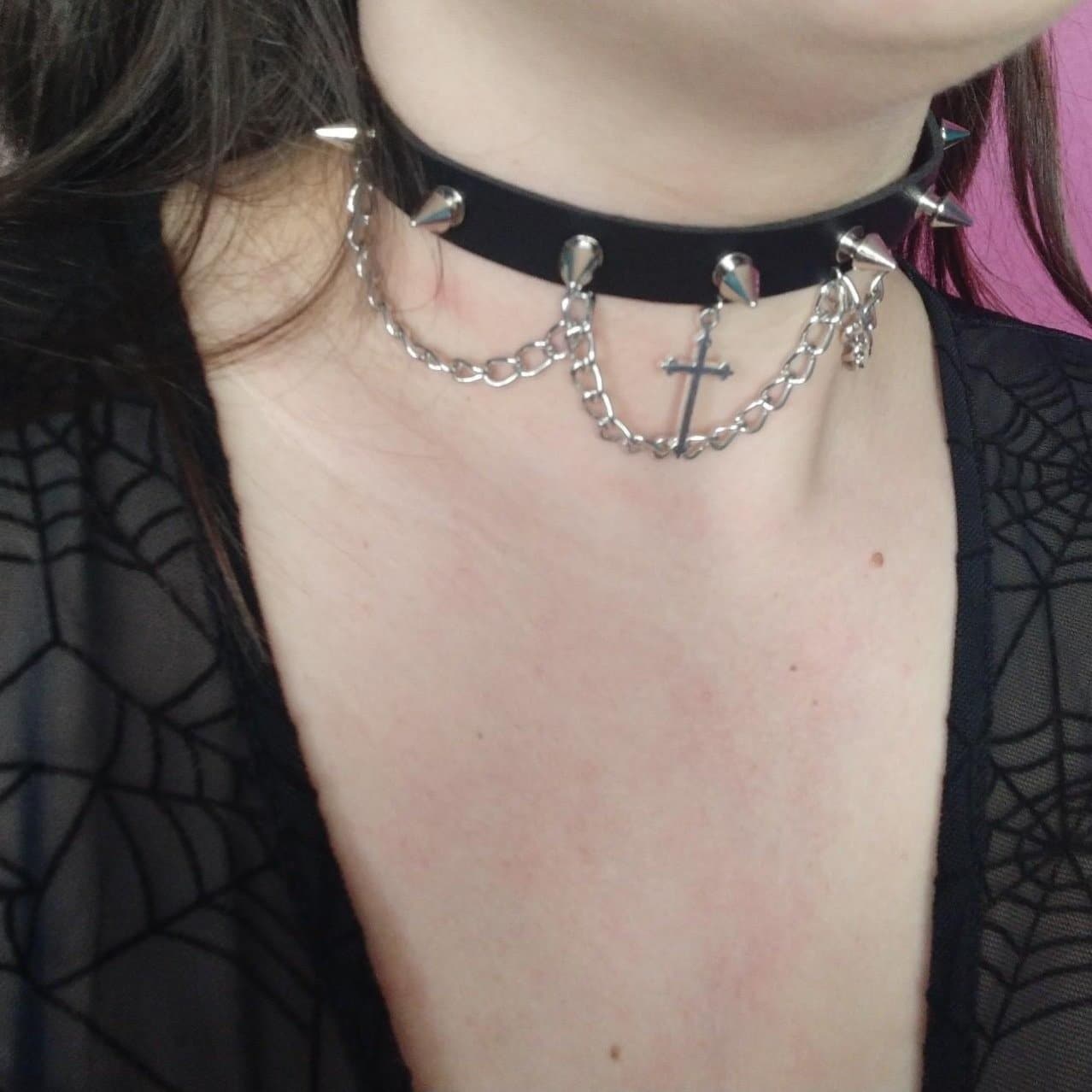 Layered rivet cross pendant metal chain choker necklace
