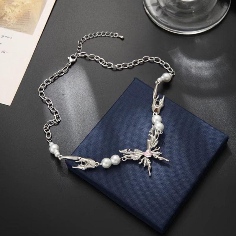 Butterfly adjustable faux pearl choker necklace