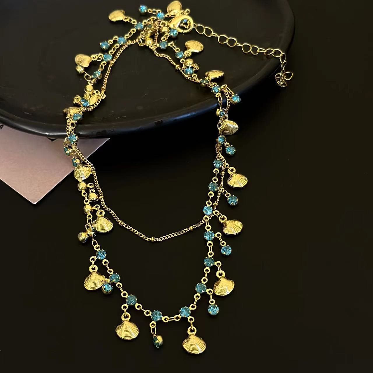 Shell pendant rhinestone layered choker necklace