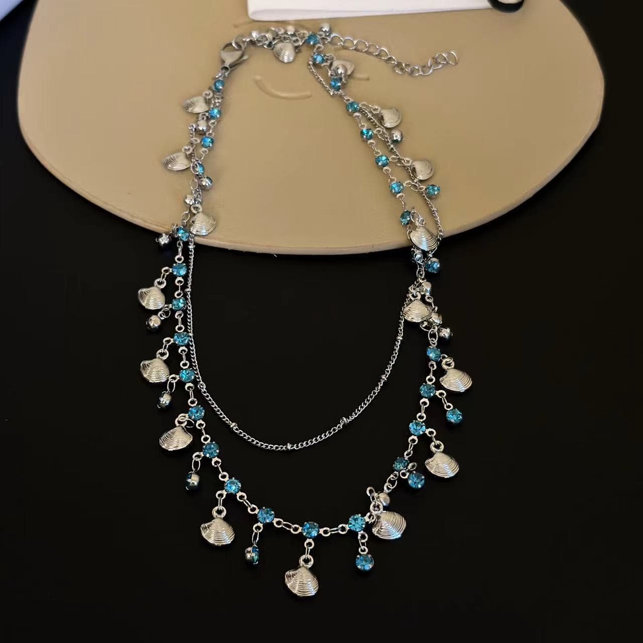 Shell pendant rhinestone layered choker necklace