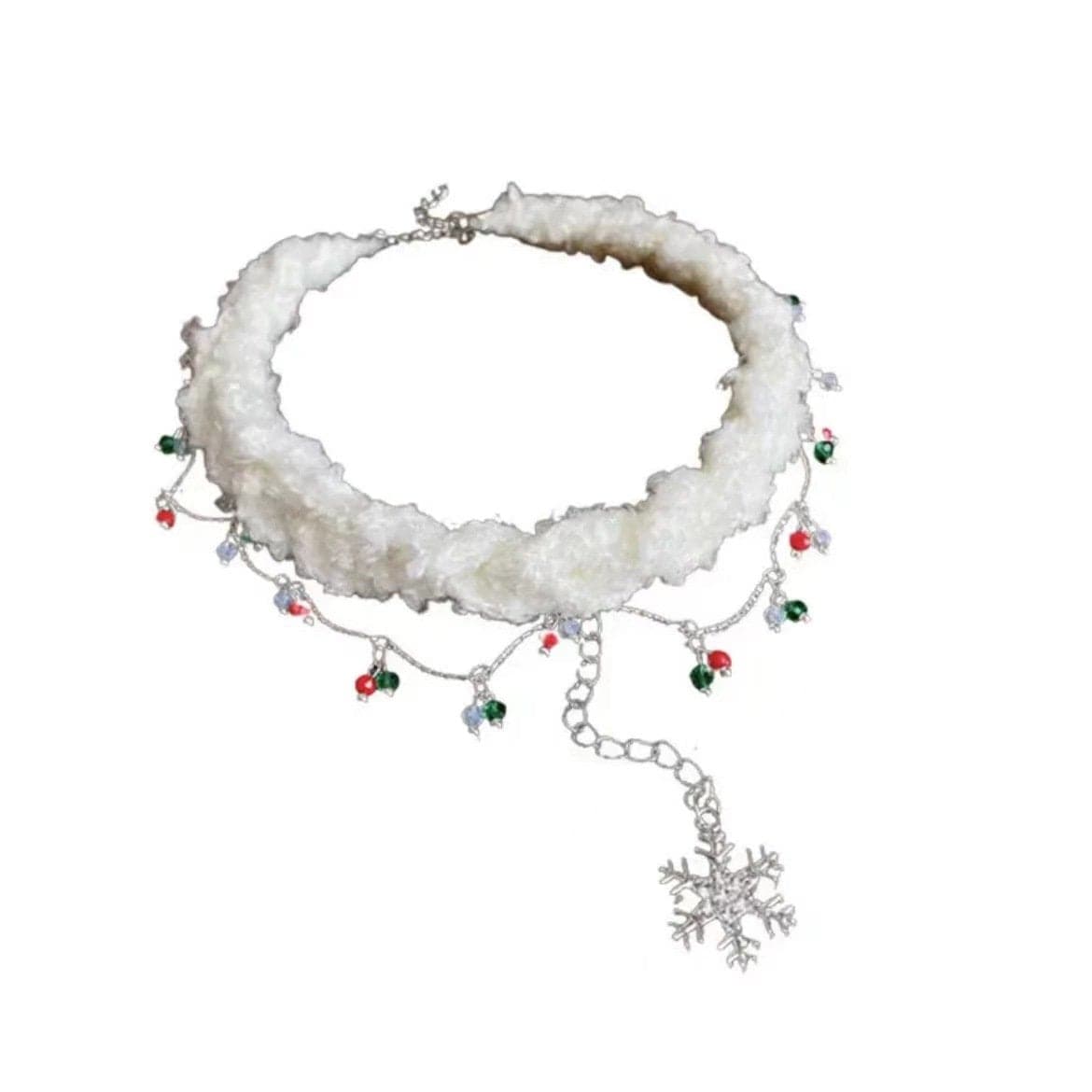 Fluffy snowflake pendant choker necklace