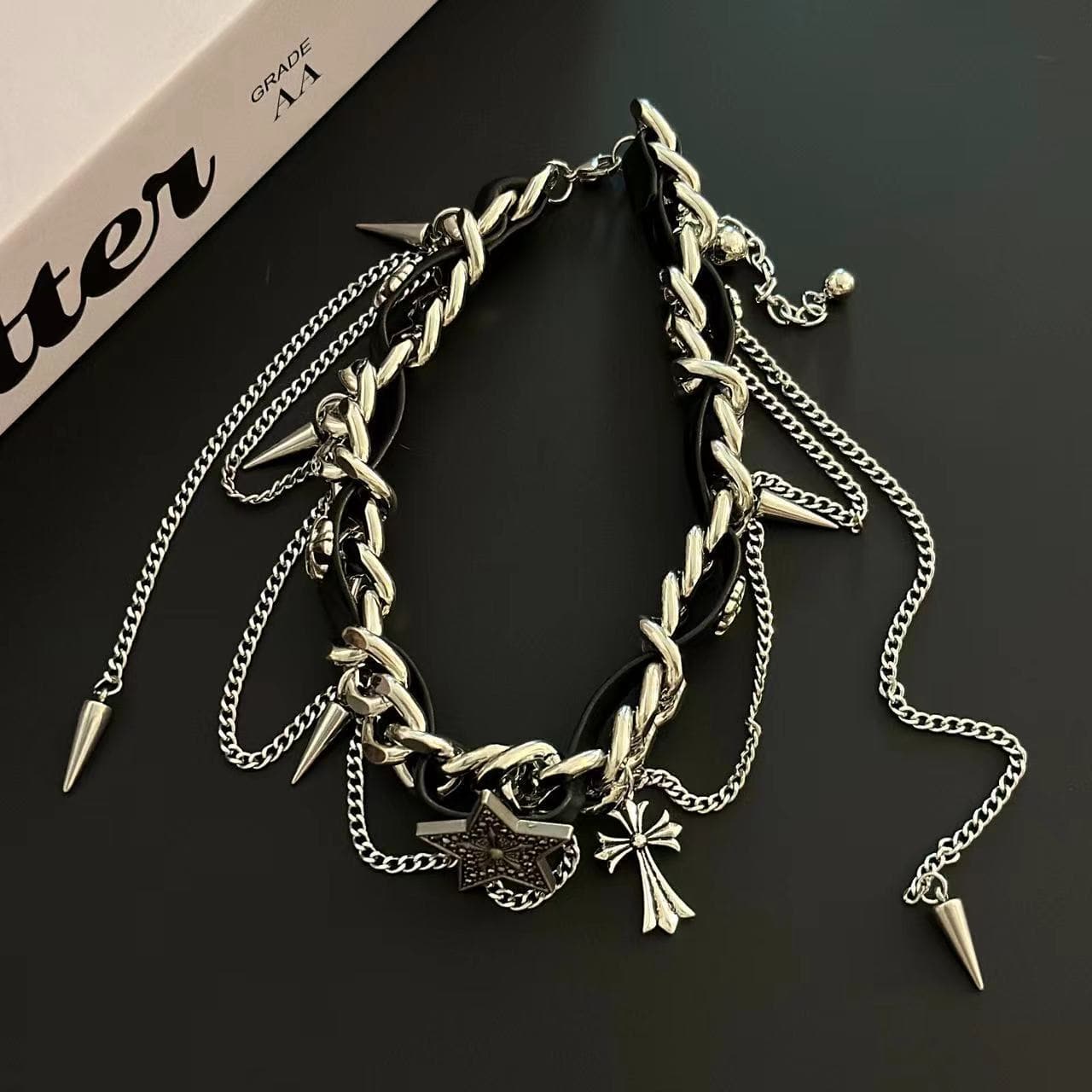 Star decor metal chain layered choker necklace