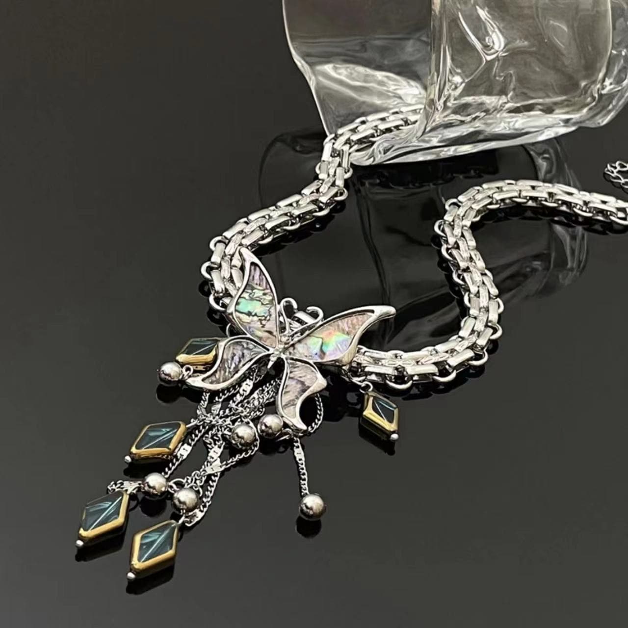Butterfly diamond pattern pendant necklace