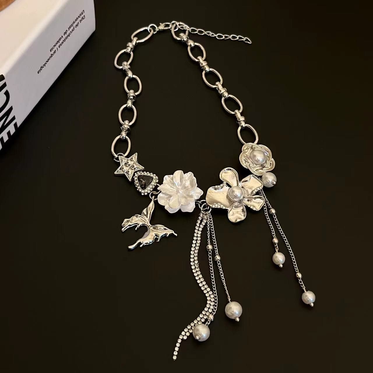 Tassels flower decor metal chain choker necklace