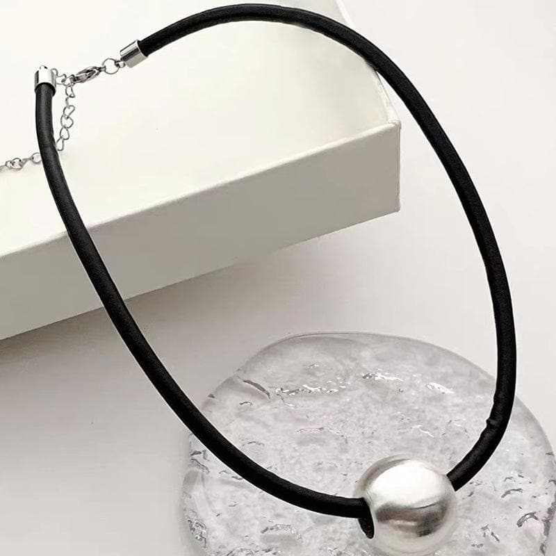 Metal ball contrast choker necklace
