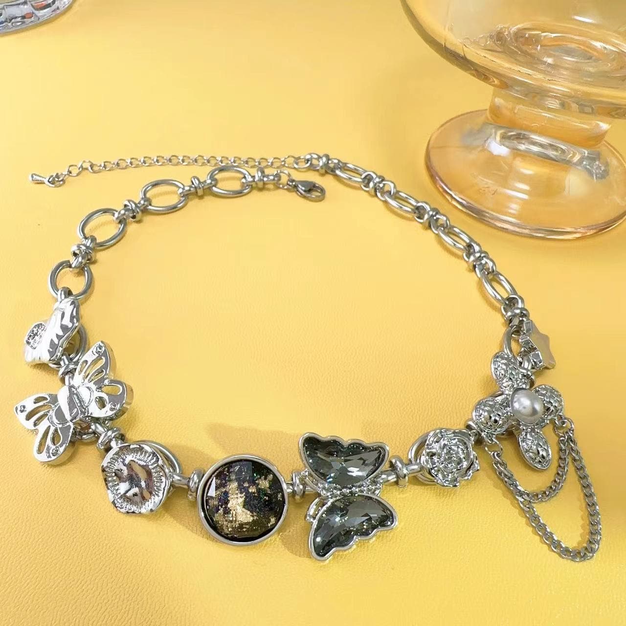 Butterfly rhinestone metal chain choker necklace