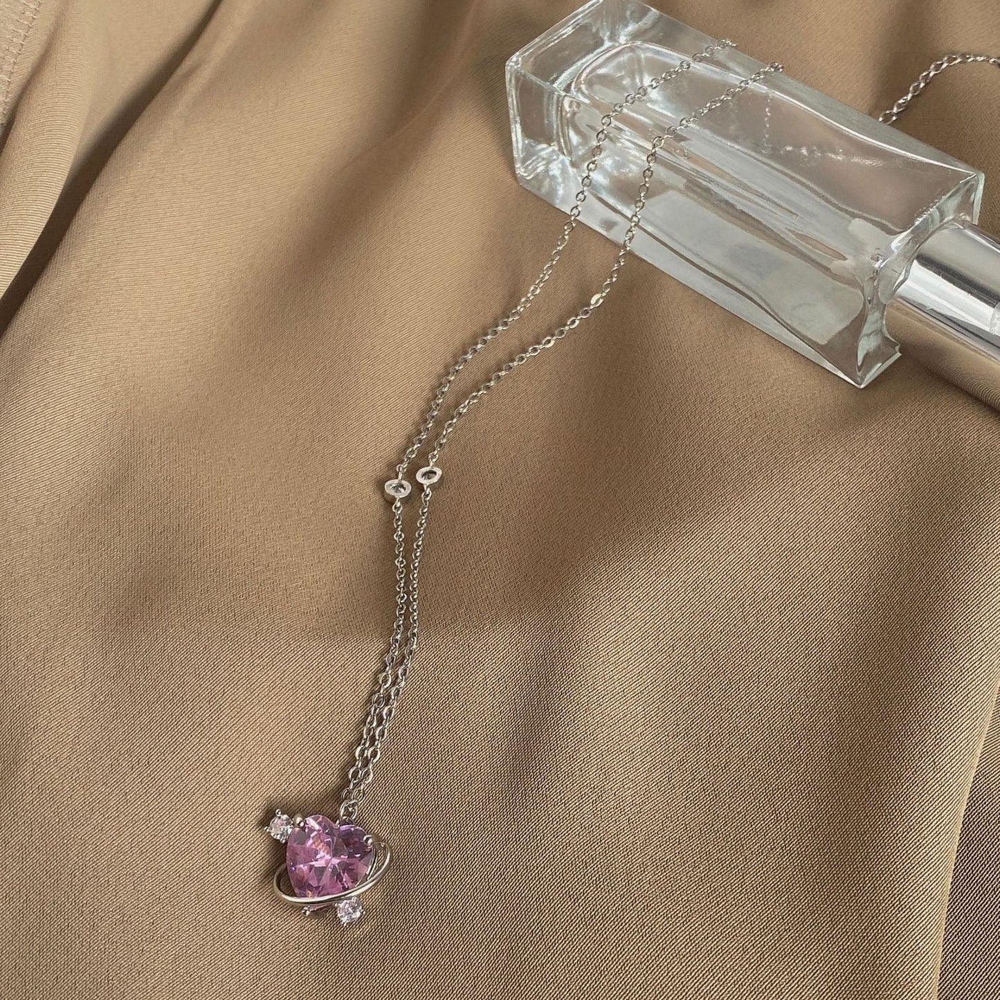 Heart pendant rhinestone chain necklace
